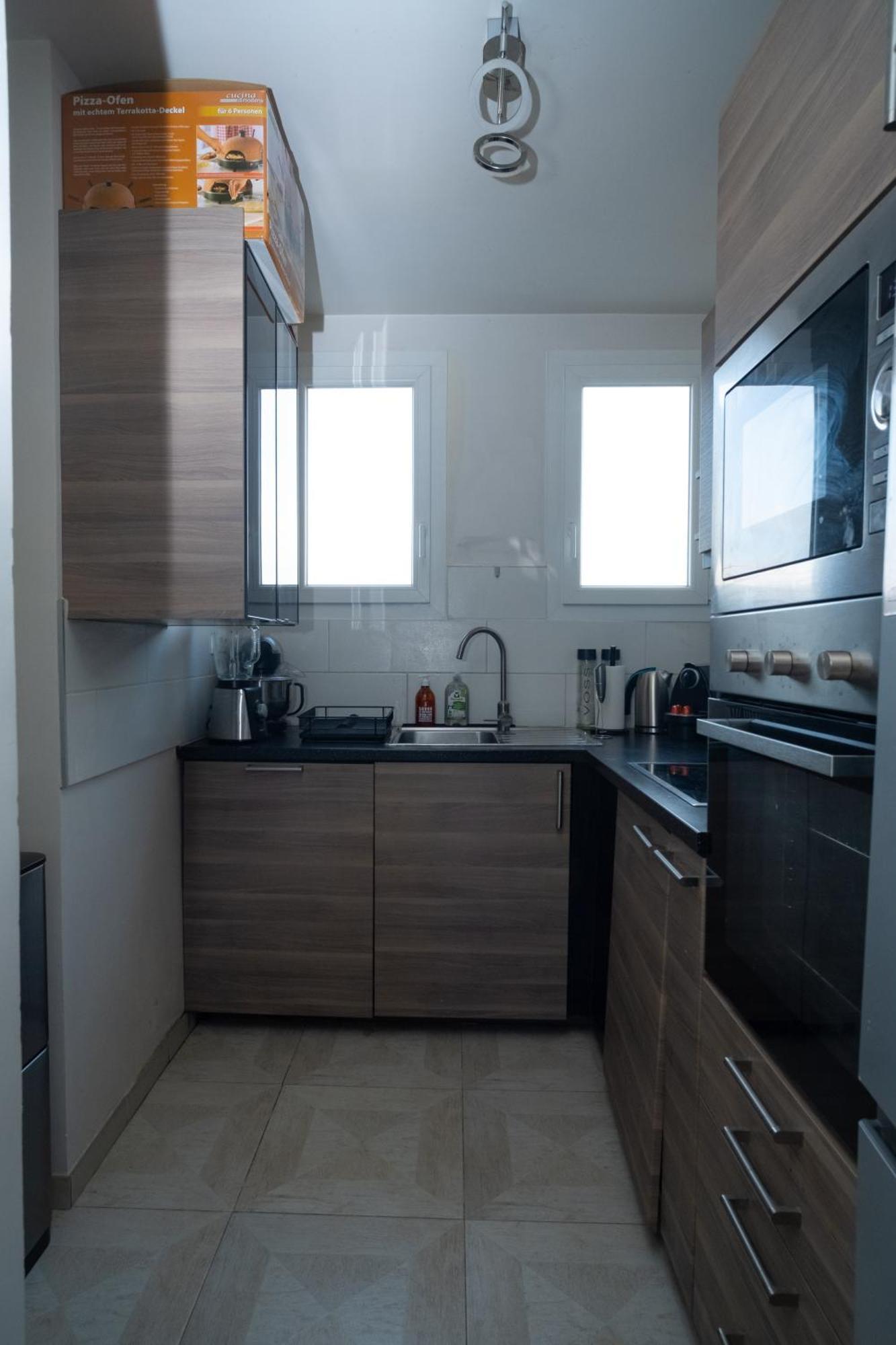 Joli T2 Proche Du Metro Avec Vue Tour Eiffel Apartment Issy-les-Moulineaux Luaran gambar